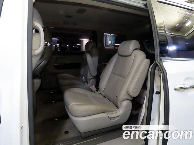 Kia All New Carnival Prestige, 2017 7