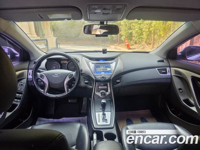 Hyundai Avante MD M16 GDI Smart, 2013 10