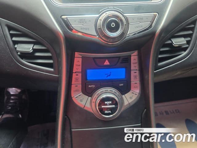 Hyundai Avante MD M16 GDI Smart, 2013 12