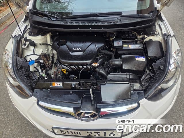 Hyundai Avante MD M16 GDI Smart, 2013 20