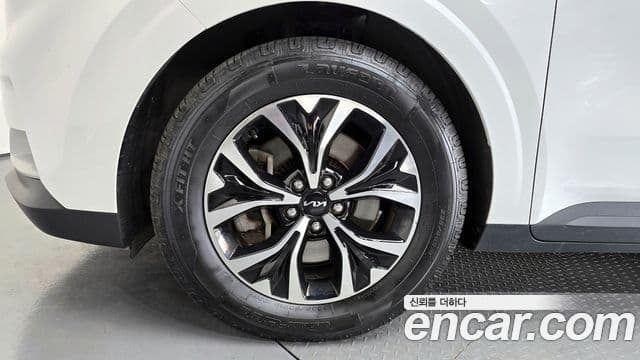 Kia Carnival 4세대 Prestige, 2023 все фото