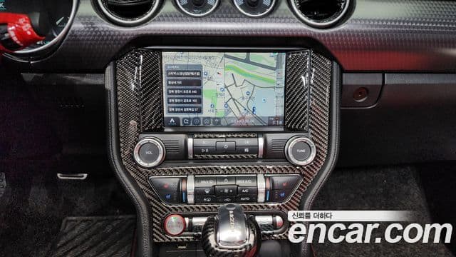 Ford Mustang GT кабриолет, 2021 14