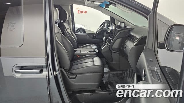 Hyundai Staria Modern, 2022 11
