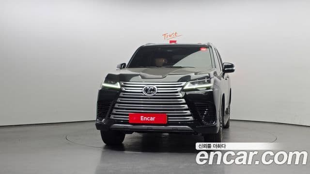 Lexus LX 4세대 Luxury, 2025 3