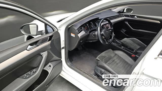 Volkswagen Passat GT(B8), 2018 12