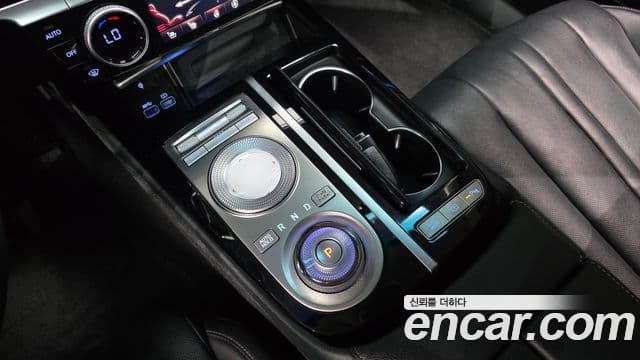 Genesis G80 (RG3) бензин 2.5 турбо AWD, 2022 9