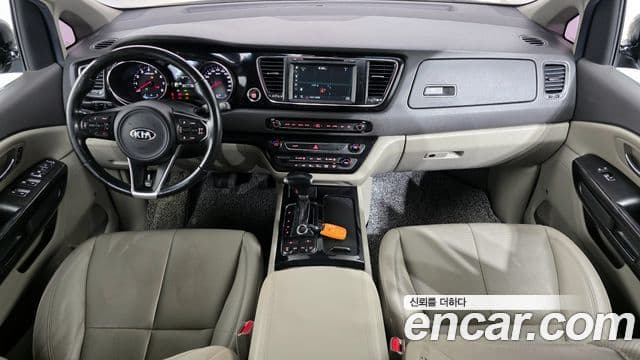 Kia All New Carnival Noblesse, 2017 7