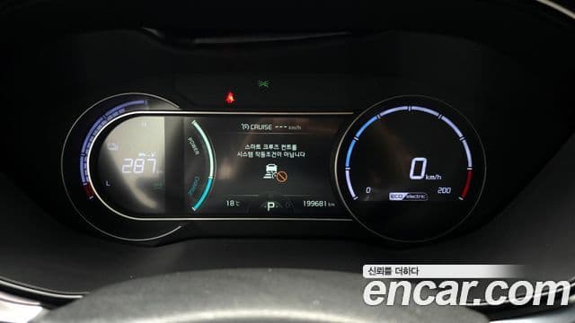 Kia Niro Plus Air (таксомоторный тип), 2023 8