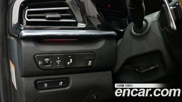 Kia Niro Plus Air (таксомоторный тип), 2023 17