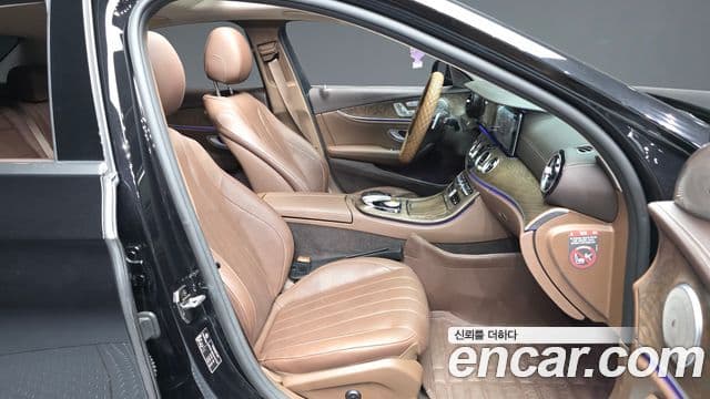 Mercedes-Benz E-класс W213 Exclusive, 2017 11