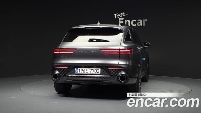 Genesis GV70, 2021 4