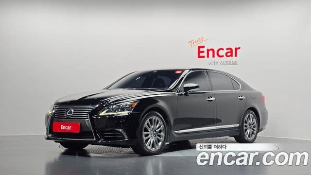Lexus LS600hL XF40, 2013 1