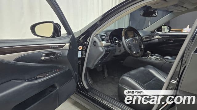 Lexus LS600hL XF40, 2013 10