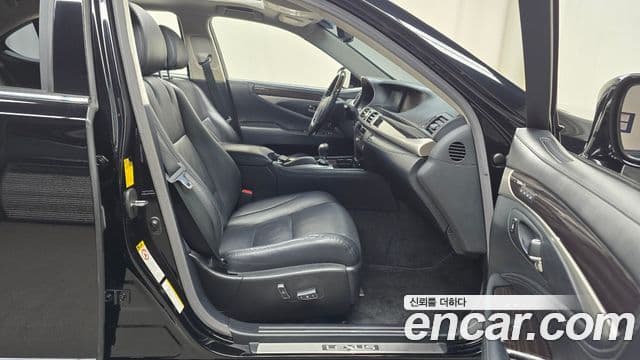 Lexus LS600hL XF40, 2013 11