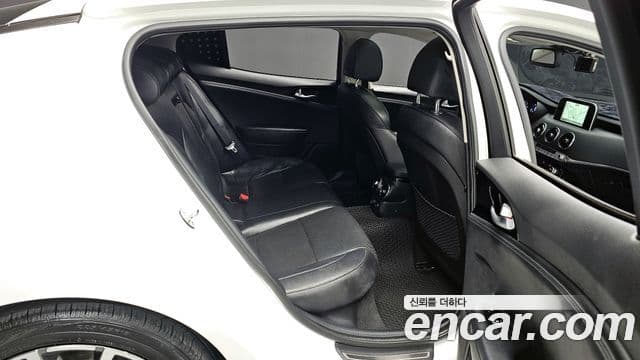 Kia 스팅어 Platinum, 2018 12