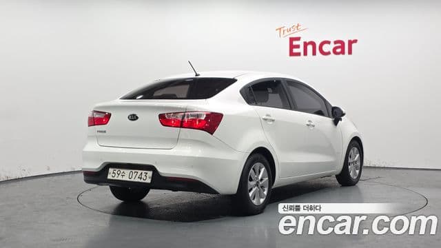 Kia The / новый New Pride Luxury, 2015 2