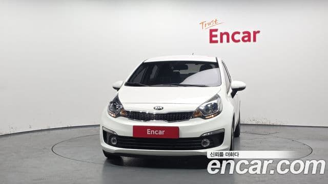 Kia The / новый New Pride Luxury, 2015 3