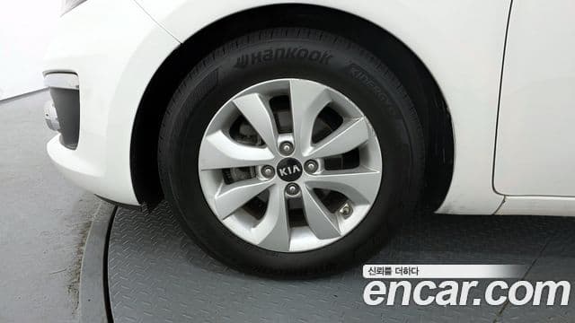 Kia The / новый New Pride Luxury, 2015 все фото