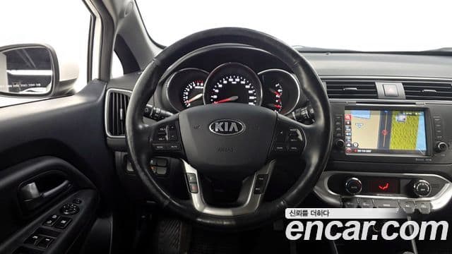 Kia The / новый New Pride Luxury, 2015 13