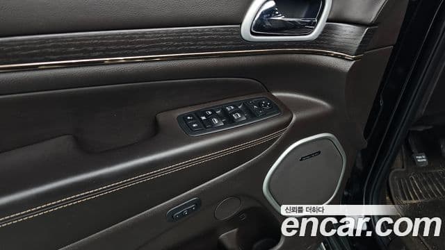 Jeep Grand Cherokee WK2, 2019 14