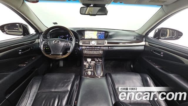 Lexus LS600hL XF40, 2014 7