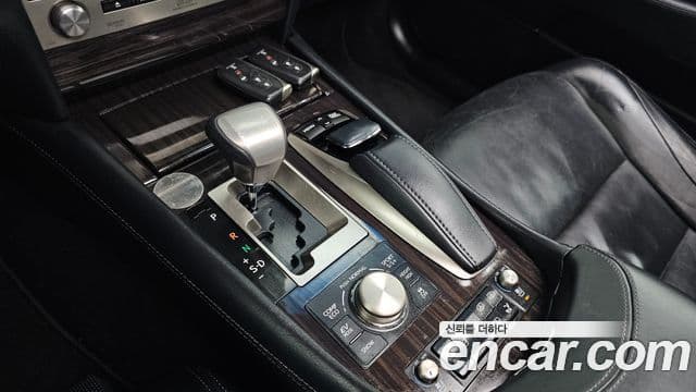 Lexus LS600hL XF40, 2014 9