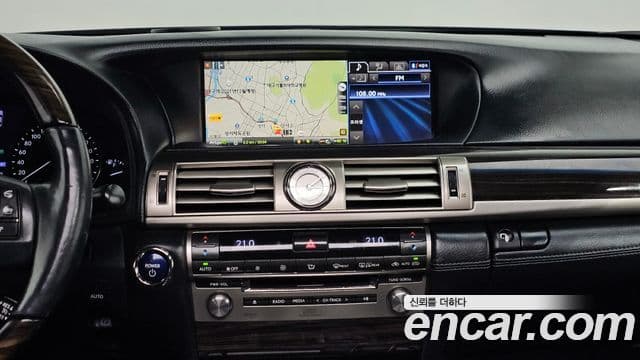 Lexus LS600hL XF40, 2014 14