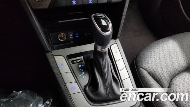 Hyundai Avante AD 1.6 GDI Value Plus, 2018 9