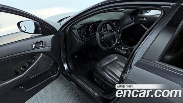 Kia K5 Prestige, 2012 11