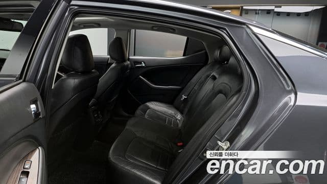 Kia K5 Prestige, 2012 12