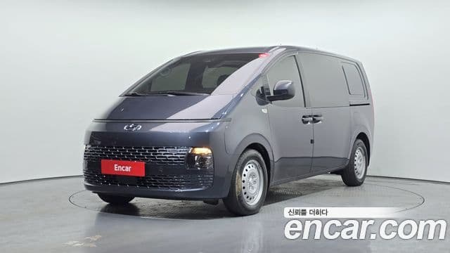 Hyundai Staria Smart, 2023 1