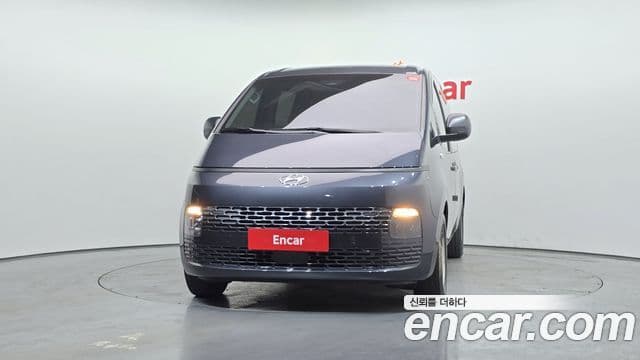 Hyundai Staria Smart, 2023 3