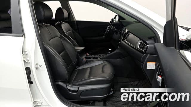 Kia Niro Prestige, 2018 11