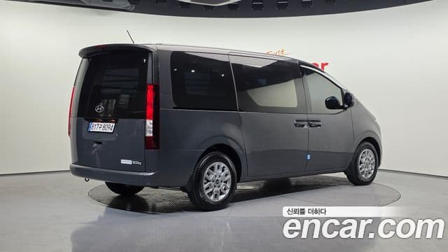 Hyundai Staria Modern, 2025 2