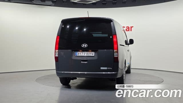 Hyundai Staria Modern, 2025 4