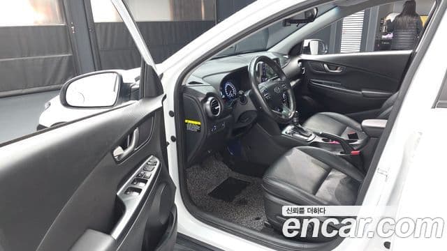 Hyundai Kona Premium, 2018 10