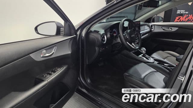 Kia The / новый New K3 2세대 Trendy, 2022 10