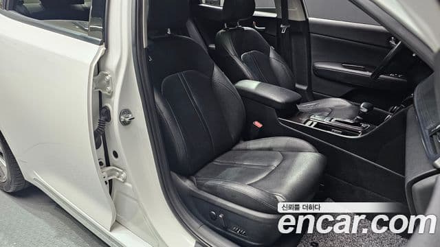 Kia K5 2세대 Prestige, 2016 11