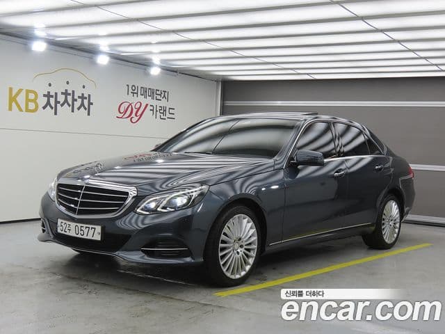 Mercedes-Benz E-класс W212 E300 Elegance, 2016 1