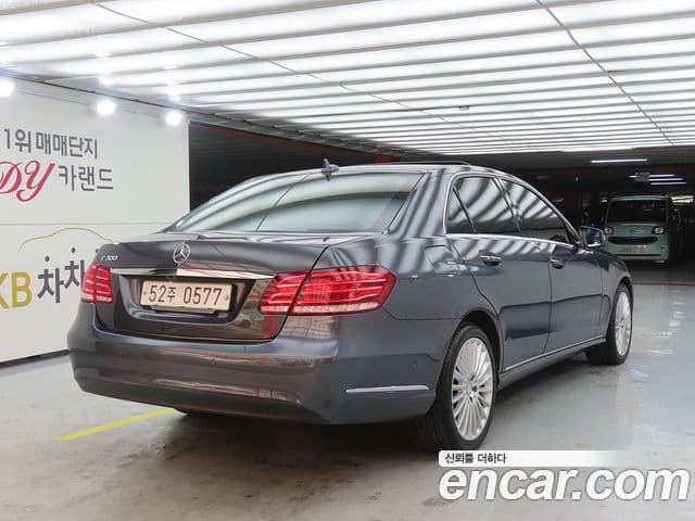Mercedes-Benz E-класс W212 E300 Elegance, 2016 4