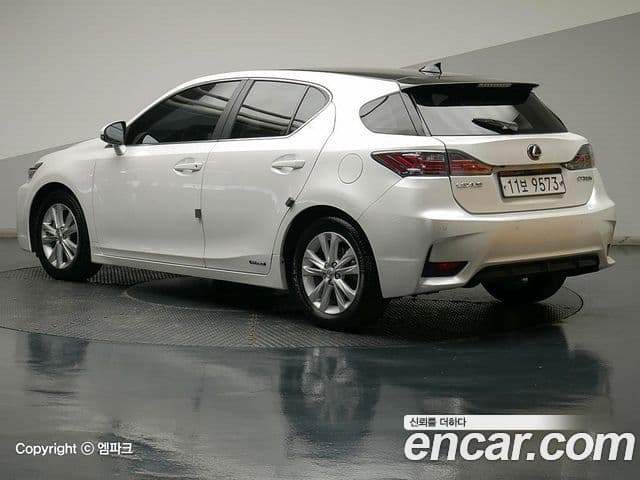 Lexus CT200h ZWA10, 2015 2