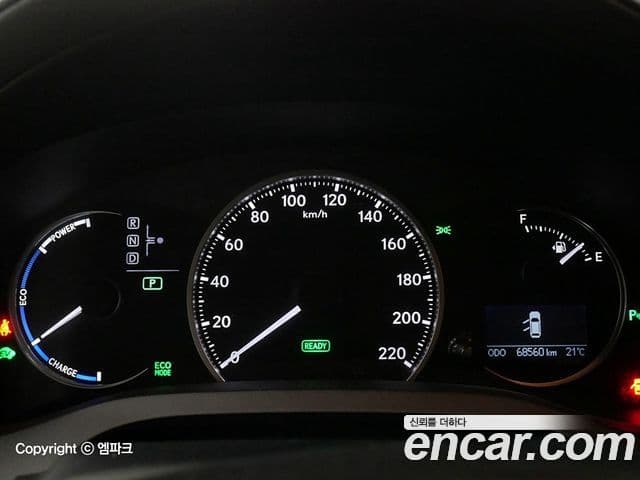 Lexus CT200h ZWA10, 2015 7