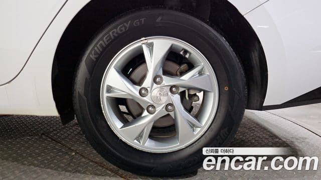 Hyundai Avante (CN7) Modern, 2021 все фото