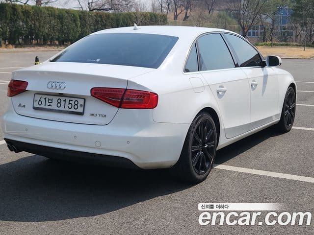 Audi New A4 B8, 2015 4