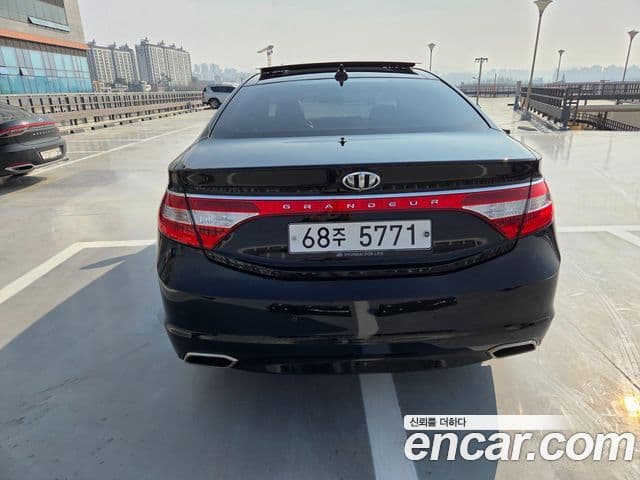 Hyundai Grandeur HG Modern, 2016 4