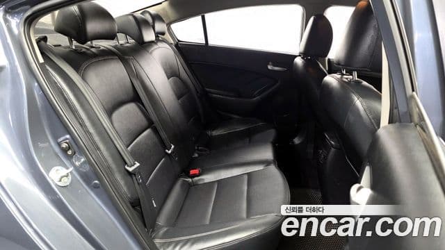 Kia K3 Luxury, 2015 12