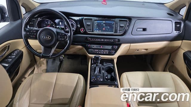 Kia All New Carnival Noblesse, 2016 7