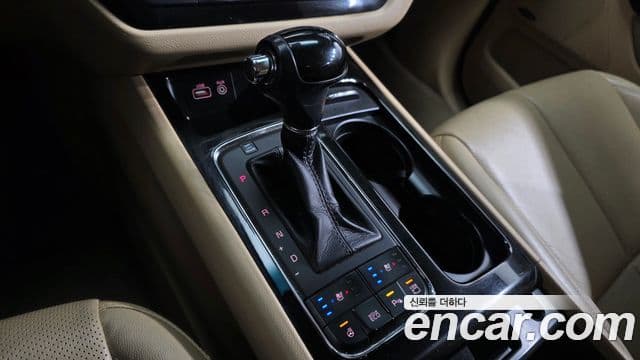 Kia All New Carnival Noblesse, 2016 9