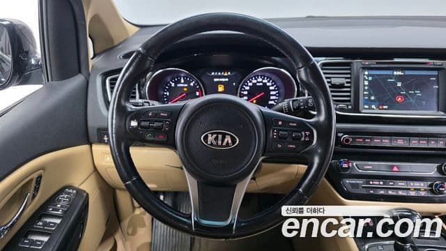 Kia All New Carnival Noblesse, 2016 13