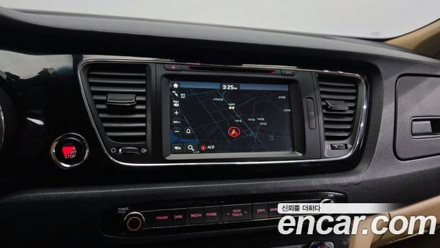 Kia All New Carnival Noblesse, 2016 14